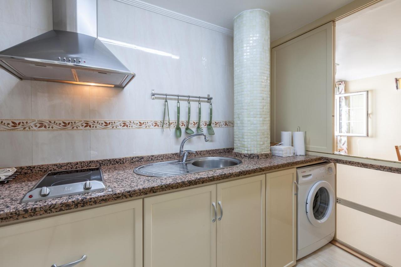 Acogedor Apartamento Junto A La Plaza Del Salvador Seville Luaran gambar